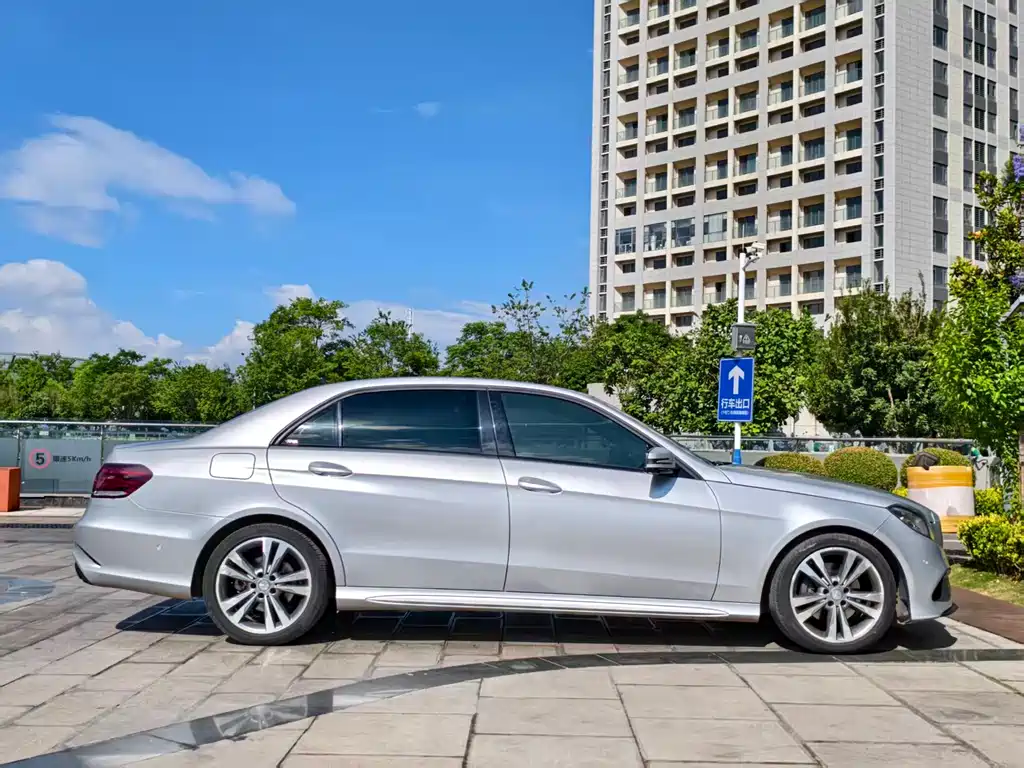 Mercedes-Benz E-Class 2014 — фото 4