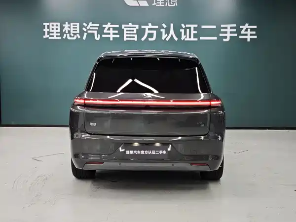 Li Auto L8 2023