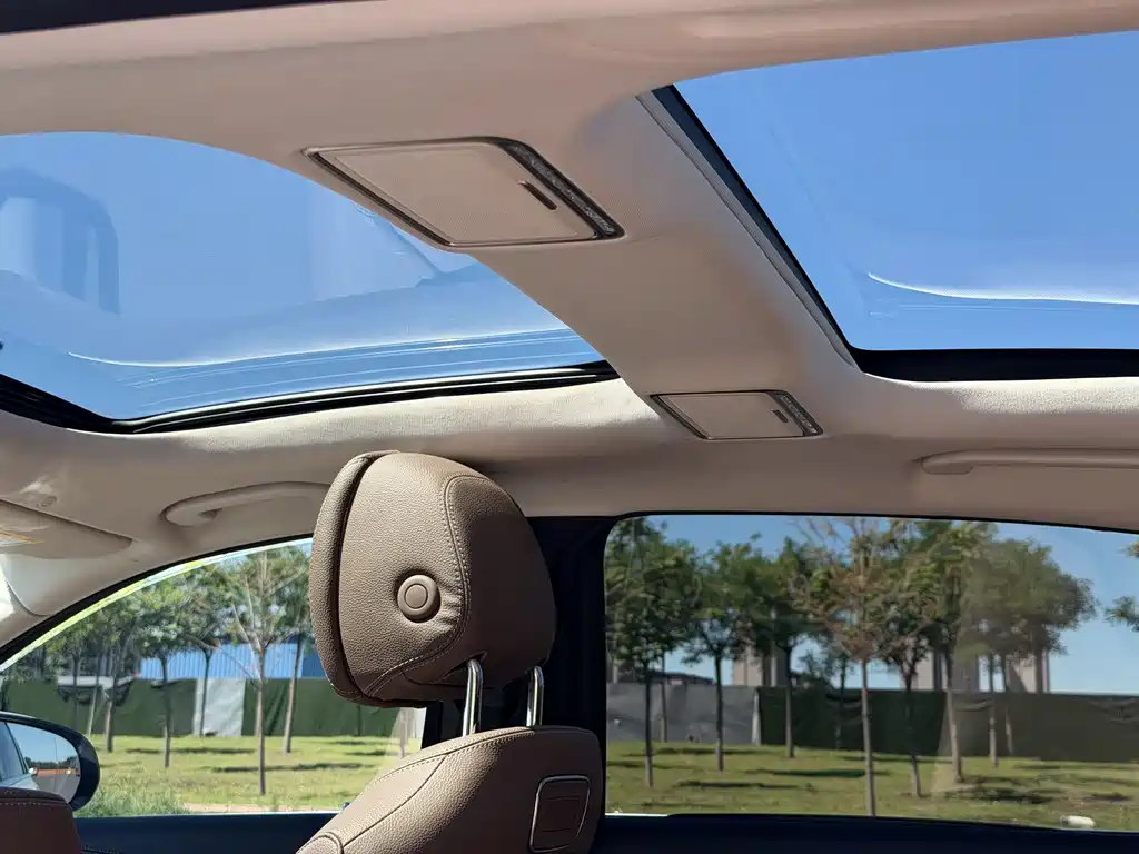 Mercedes-Benz E-Class 2020 — фото 11