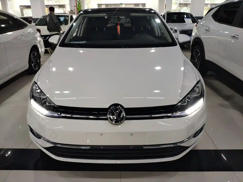 Volkswagen Golf 2020