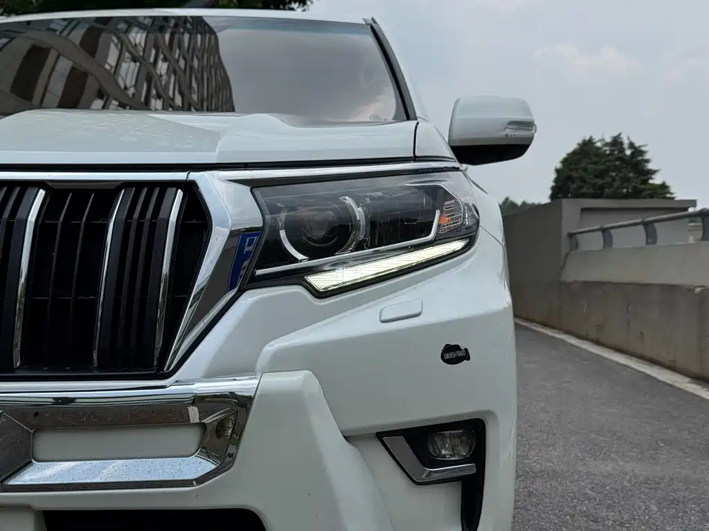 Toyota Prado 2019 — фото 17