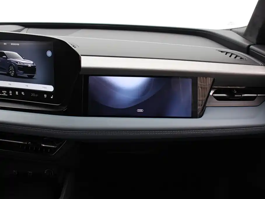 Audi Q6L e-tron 2025 — фото 12