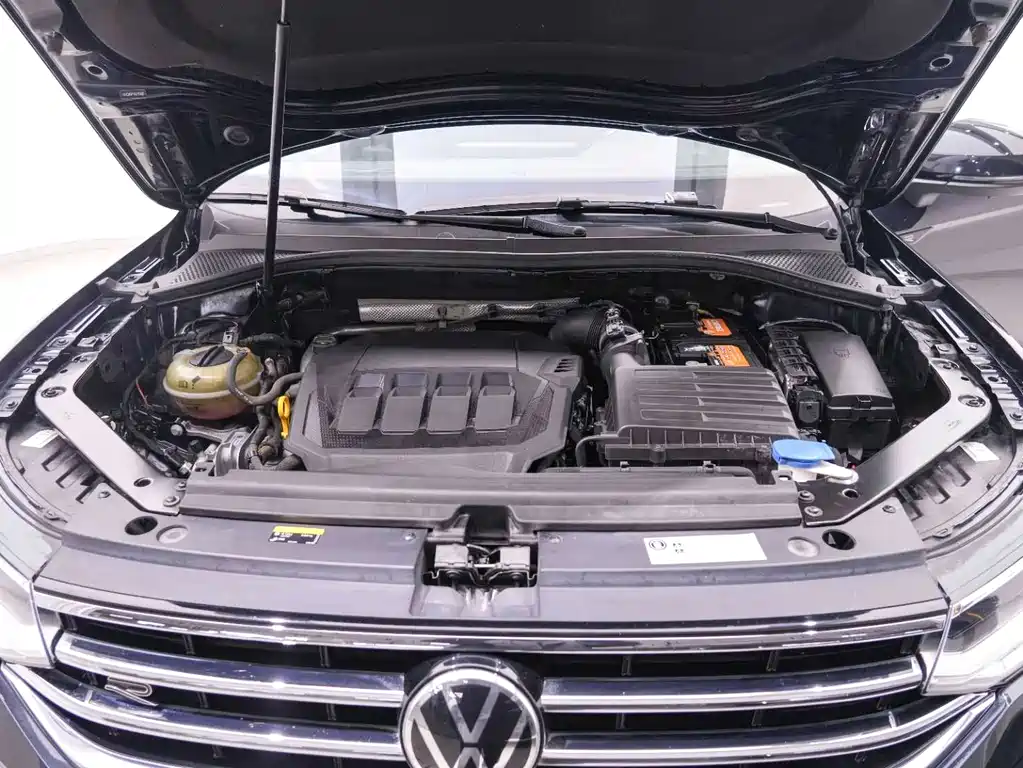 Volkswagen Tiguan L 2022 — фото 22
