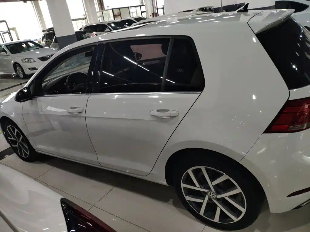 Volkswagen Golf 2020