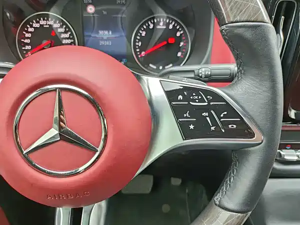 Mercedes-Benz Vito 2025
