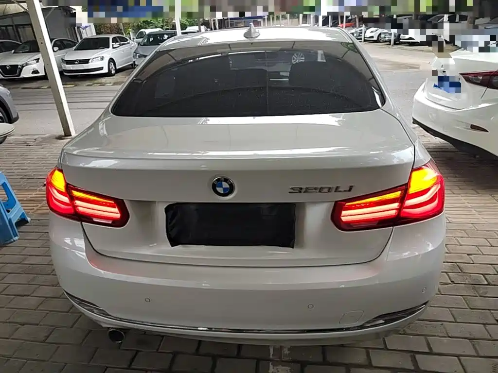 BMW 3 Series 2015