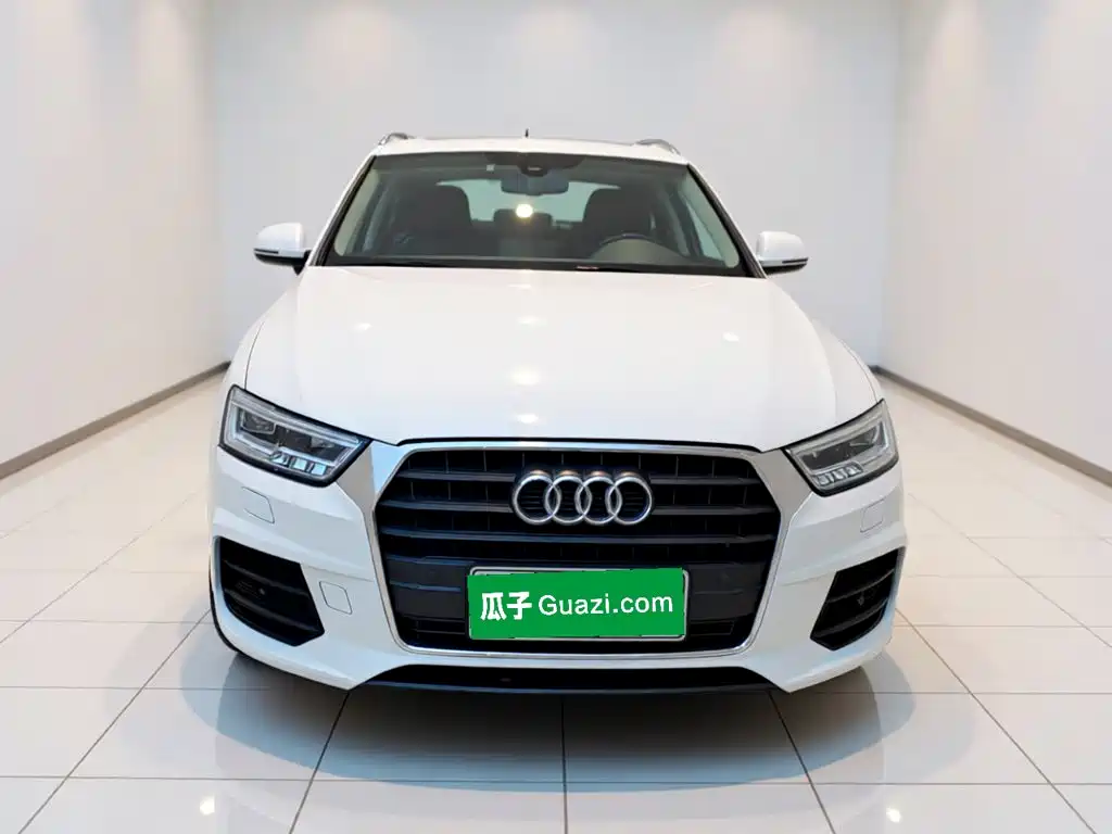 Audi Q3 2017 — фото 24