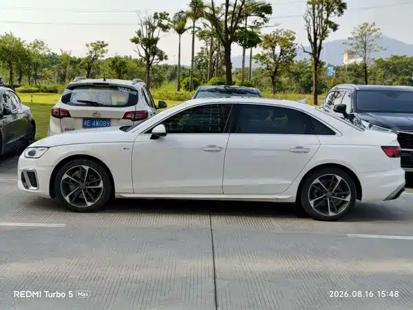 Audi A4L 2022