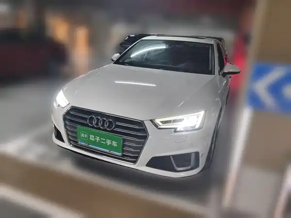 Audi A4L 2019