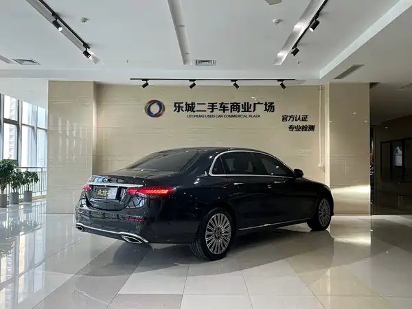 Mercedes-Benz E-Class 2023