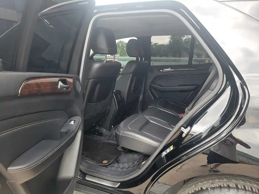 Mercedes-Benz M-Class 2014