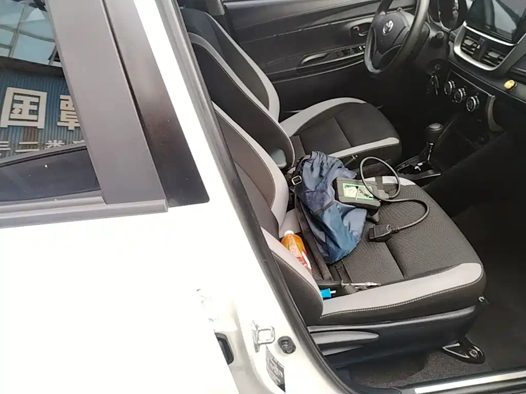 Toyota Yaris L 2021 — фото 25