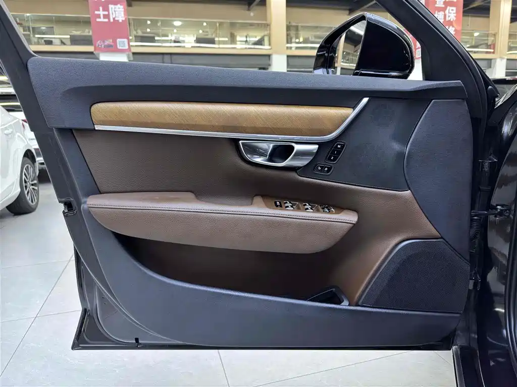 Volvo S90 2020 — фото 14