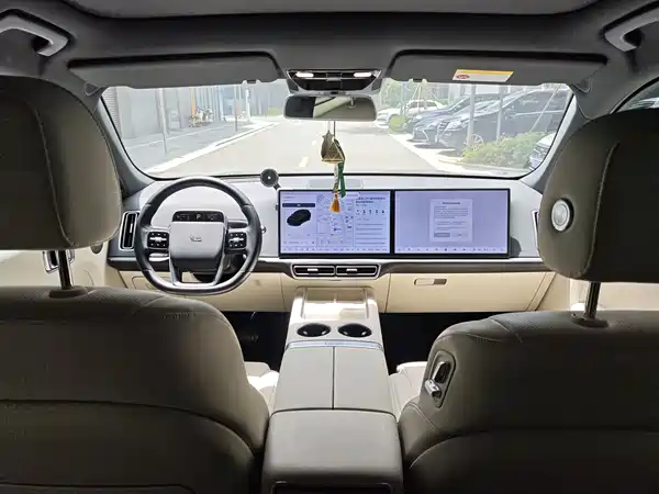 Li Auto L7 2024
