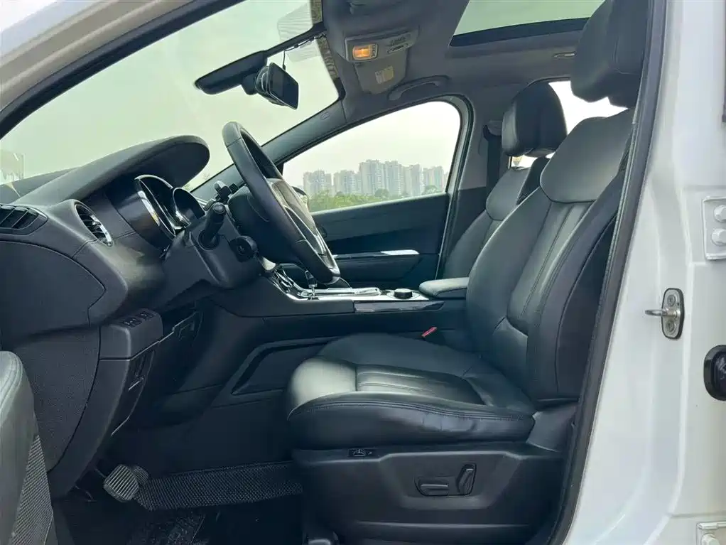 Peugeot 3008 2015 — фото 11