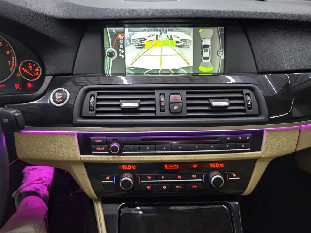 BMW 5 Series 2012 — фото 13