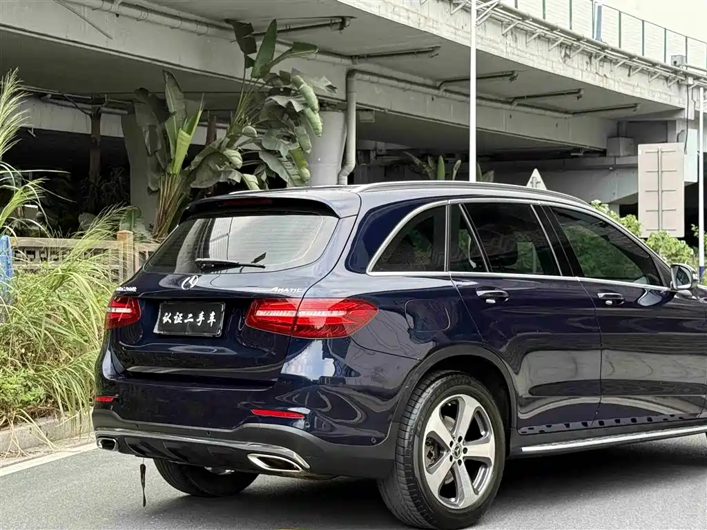 Mercedes-Benz GLC 2017 — фото 21