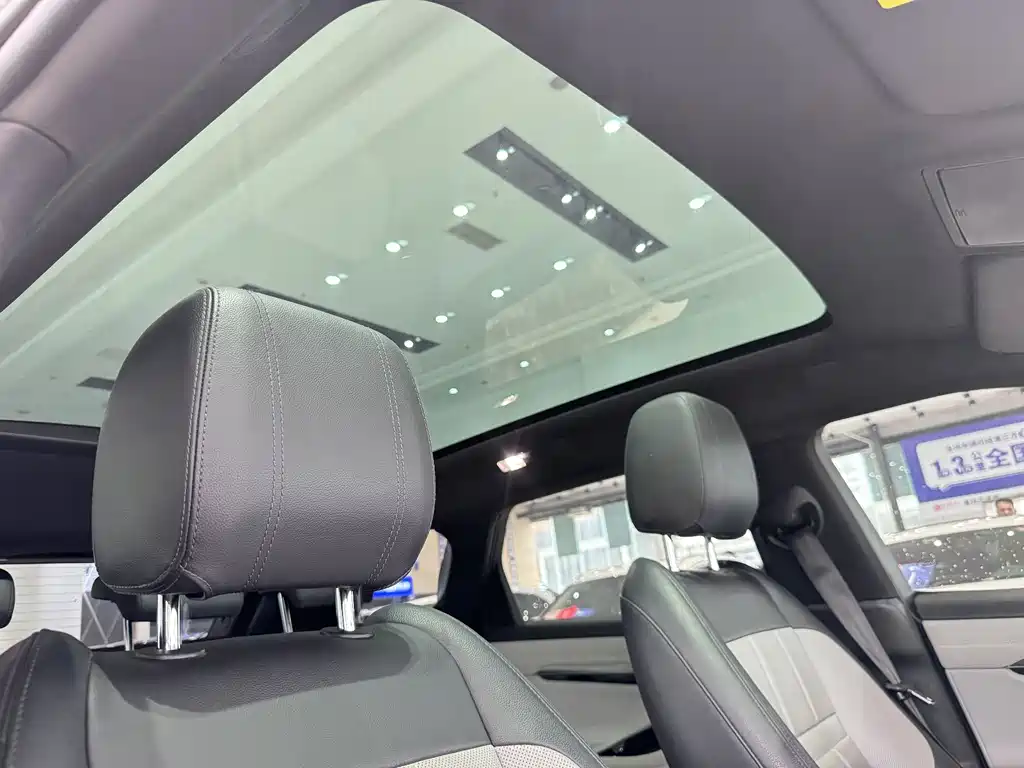 Land Rover Evoque 2021 — фото 13