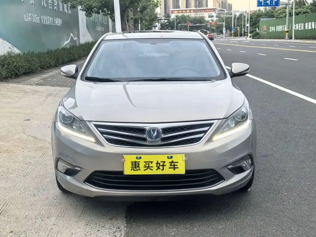 Changan Eado 2017 — фото 2