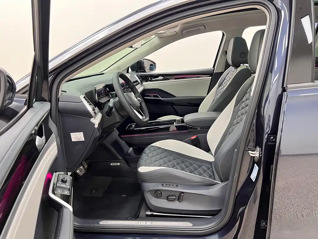 Volkswagen ID 6 CROZZ 2023 — фото 15