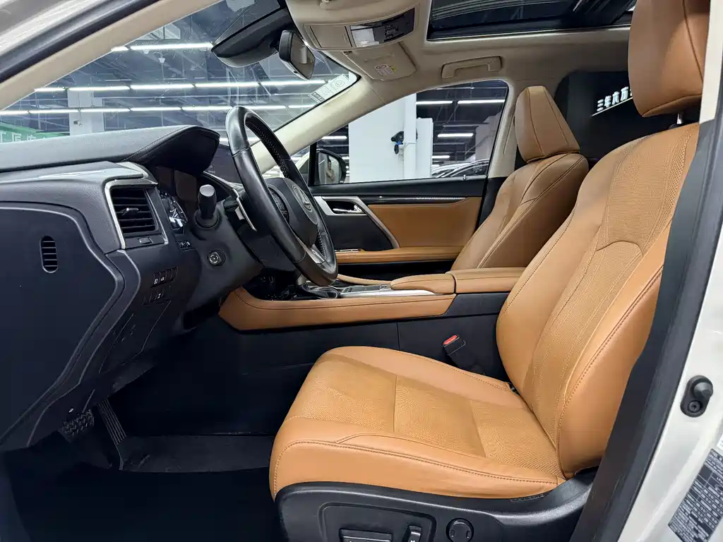 Lexus RX 2019 — фото 15