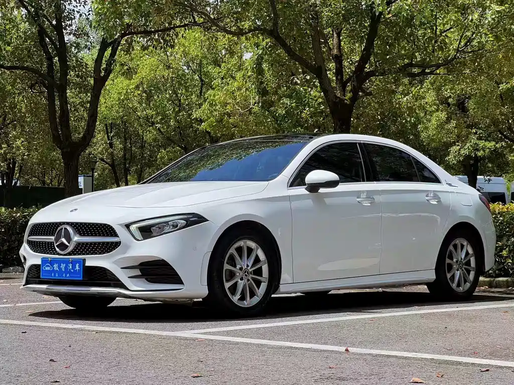 Mercedes-Benz A-Class 2022 — фото 1