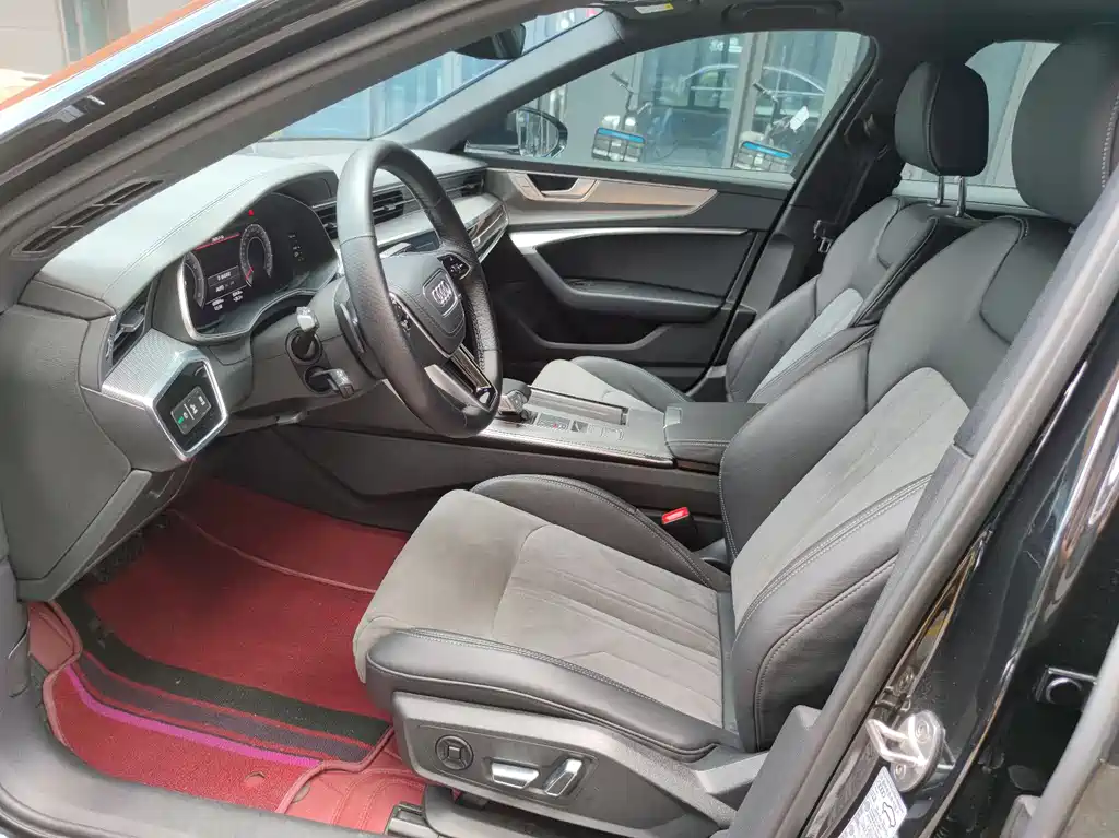 Audi A6L 2025