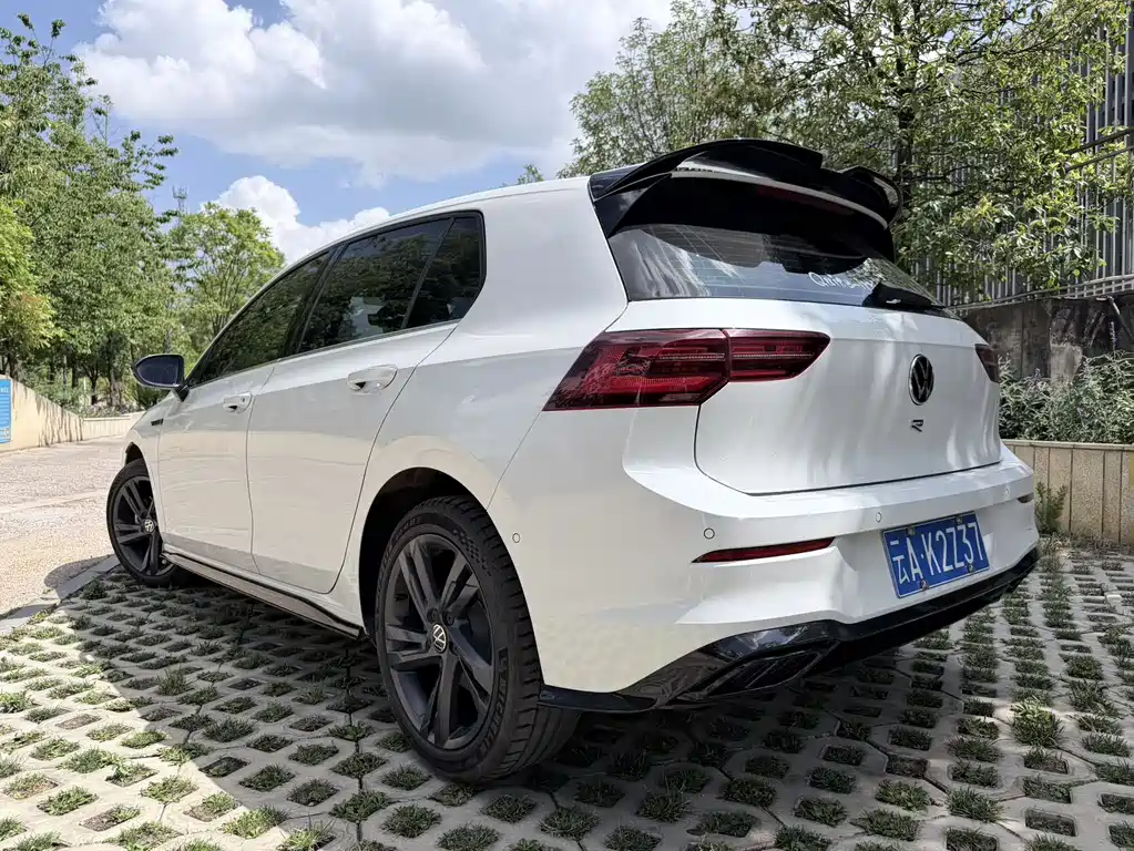 Volkswagen Golf 2023