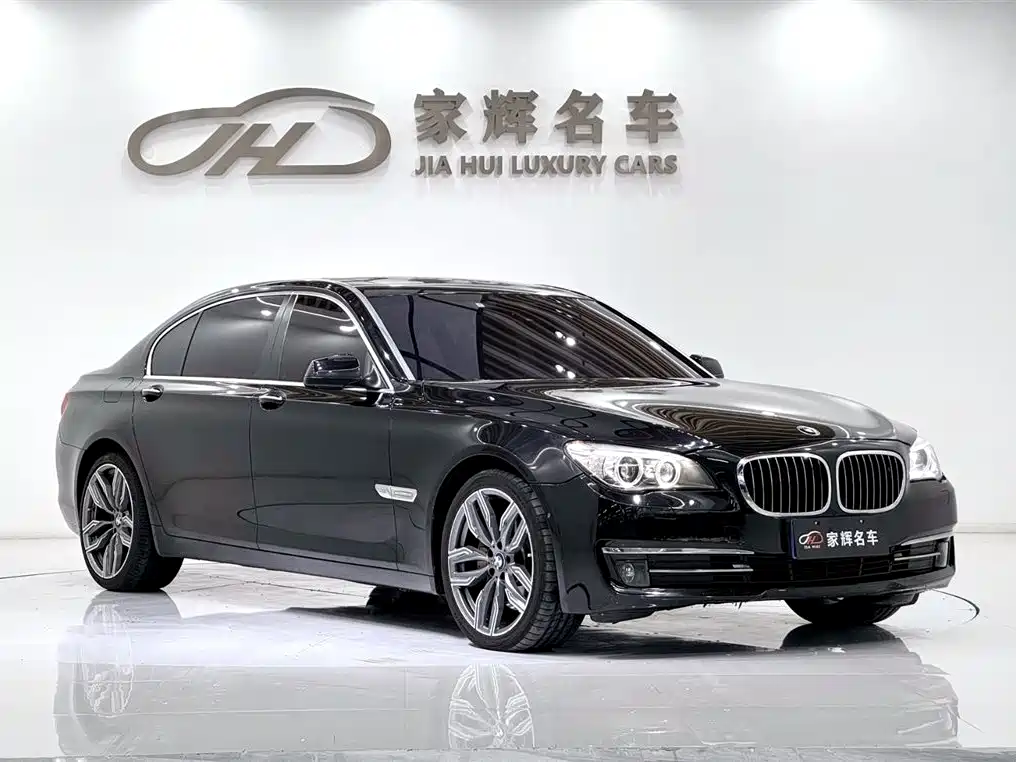 BMW 7 Series 2012 — фото 3