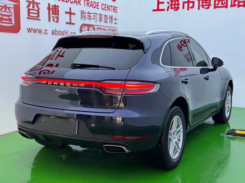 Porsche Macan 2019 — фото 27
