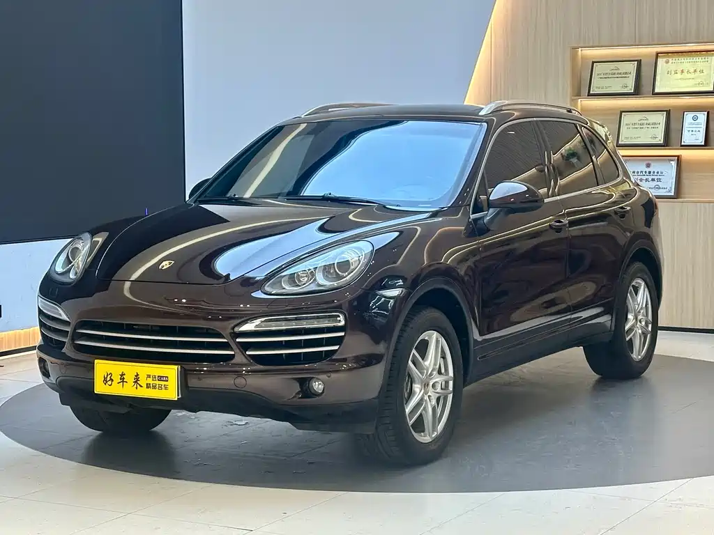 Porsche Cayenne 2014 — фото 1