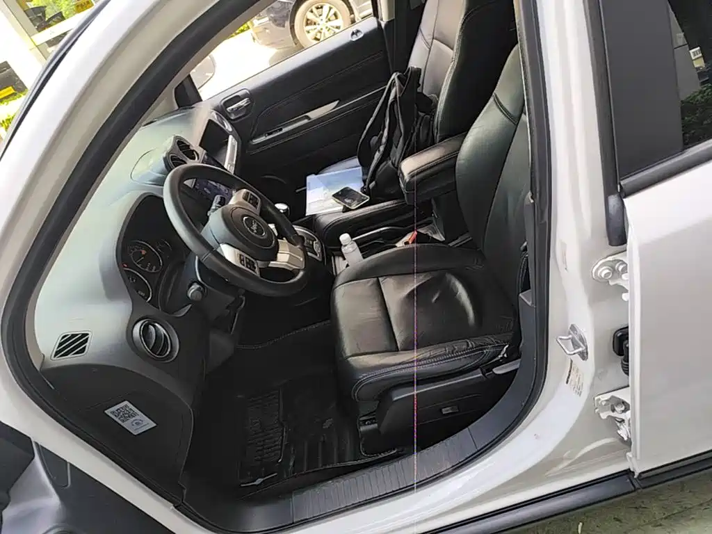 Jeep Compass 2016 — фото 15