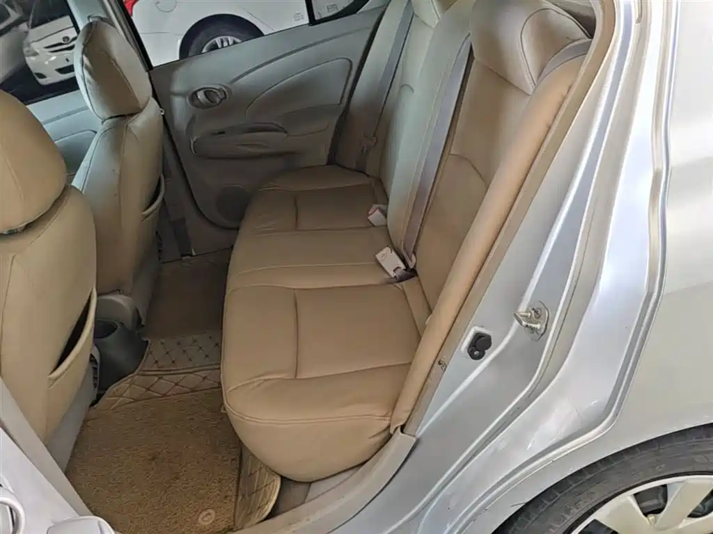Nissan Sunny 2016 — фото 17