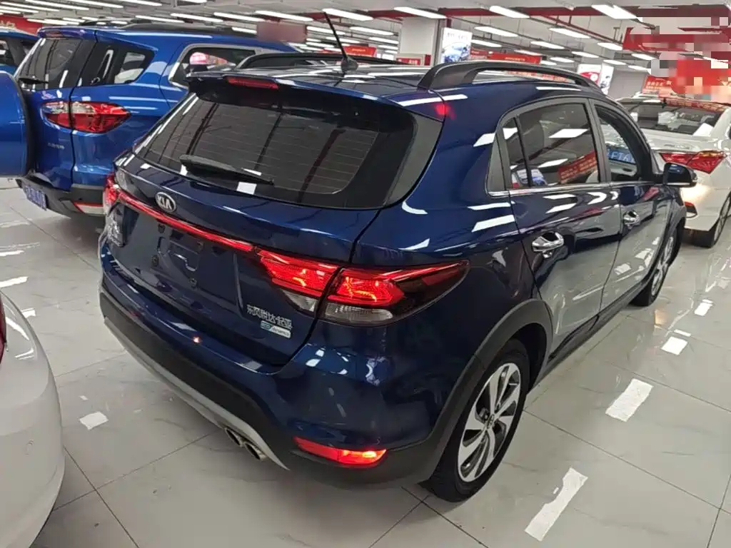 Kia KX Cross 2019 — фото 7