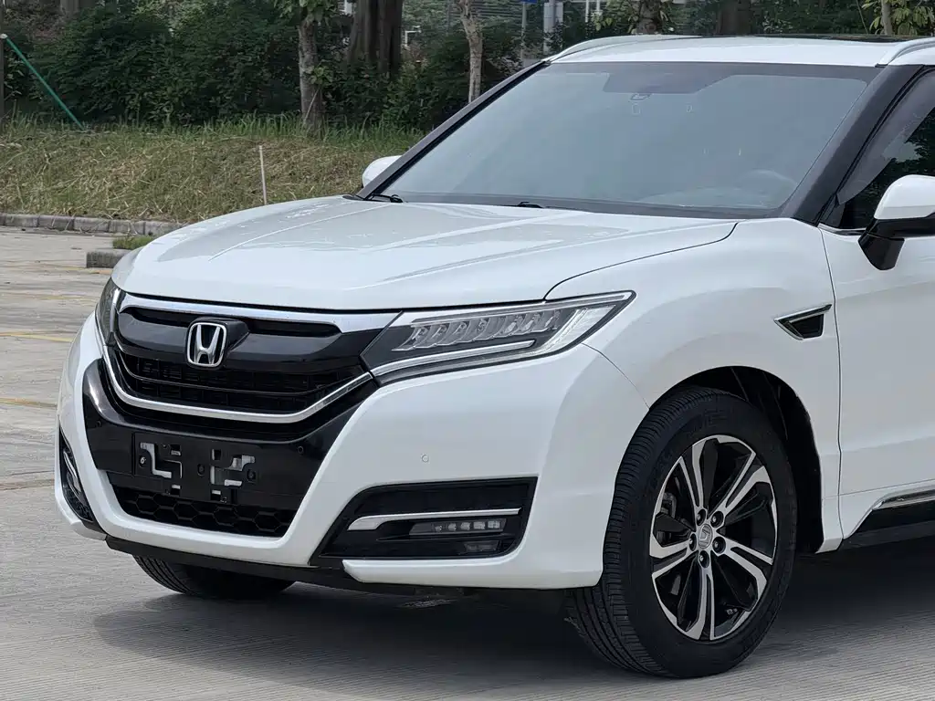 Honda UR-V 2017 — фото 28