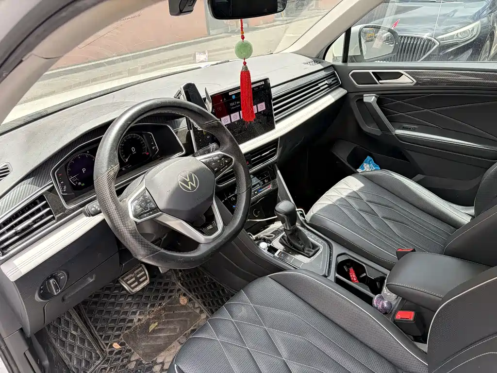Volkswagen Tiguan L 2022