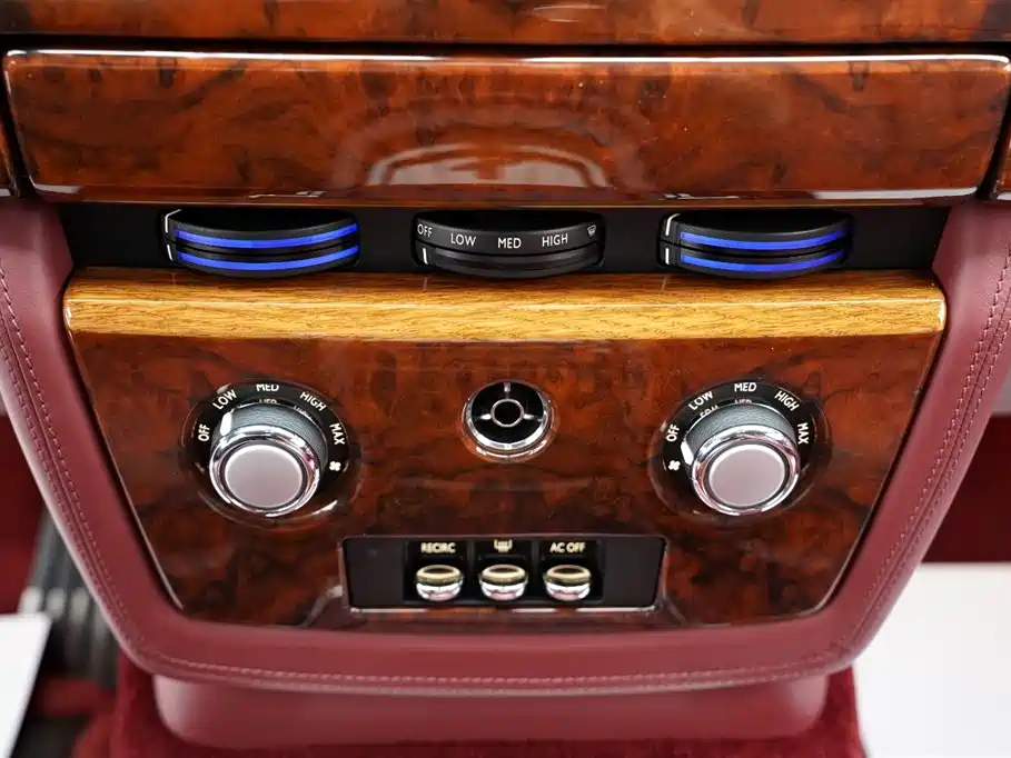 Rolls-Royce Phantom 2013 — фото 20