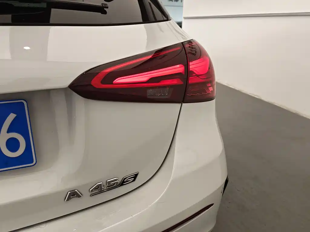 Mercedes-Benz A-Class AMG 2024 — фото 8
