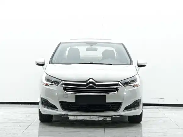Citroën C4L 2013