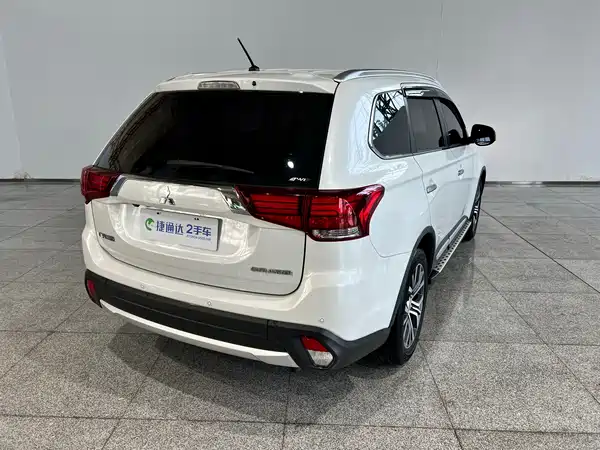 Mitsubishi Outlander 2017