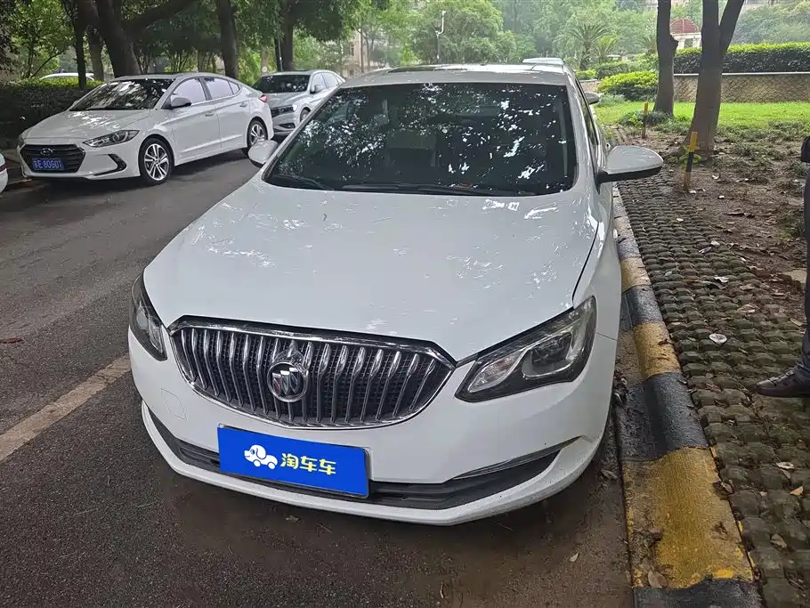 Buick Excelle 2015 — фото 2