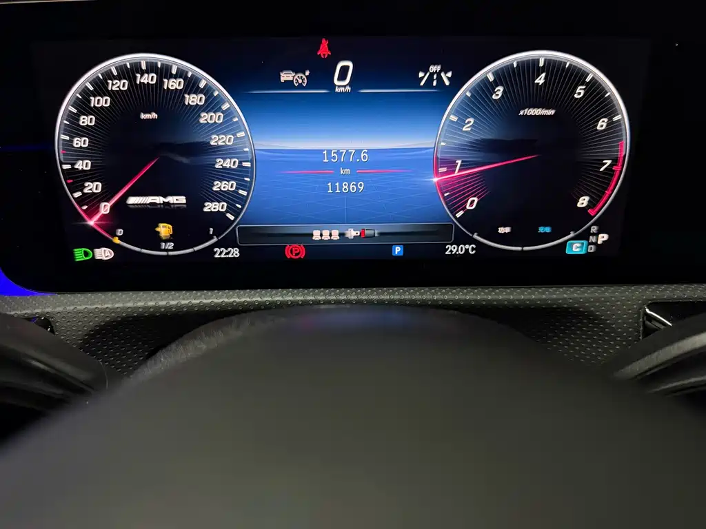 Mercedes-Benz A-Class AMG 2025 — фото 9