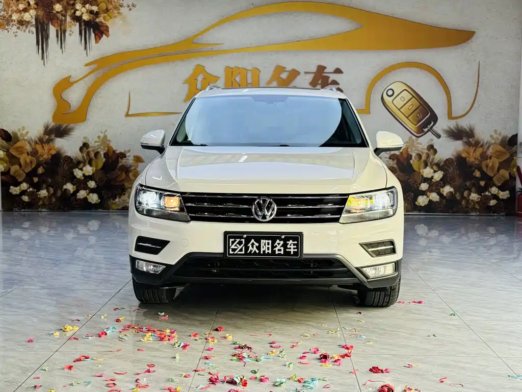 Volkswagen Tiguan L 2019 — фото 2