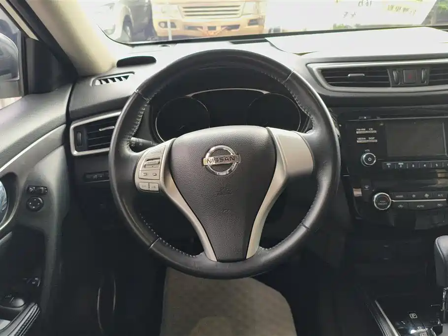 Nissan X-Trail 2015 — фото 15