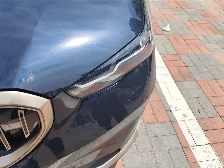 BMW 5 Series 2025