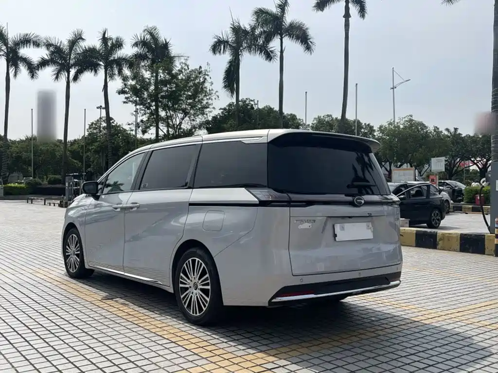 GAC Trumpchi E8 PHEV 2024 — фото 25
