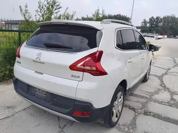 Peugeot 3008 2015