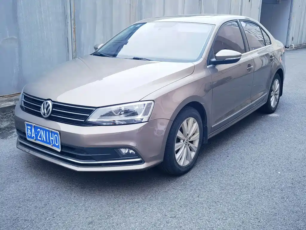 Volkswagen Sagitar 2016