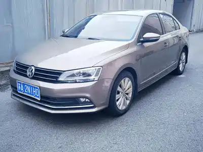 Volkswagen Sagitar 2016