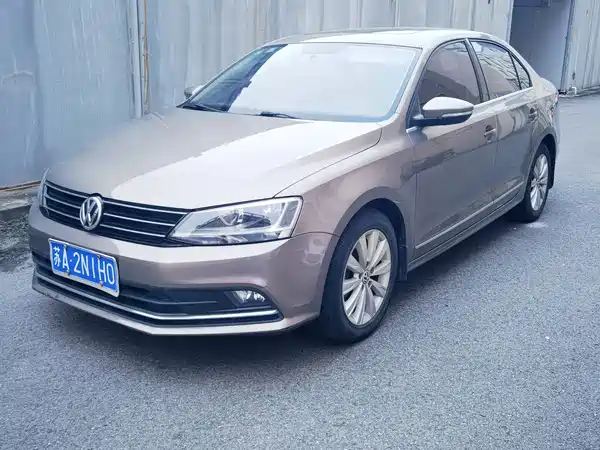 Volkswagen Sagitar 2016